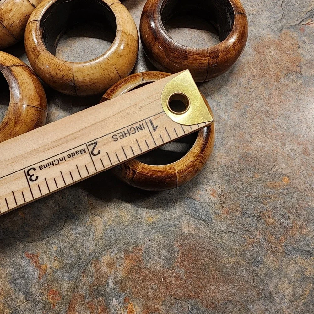 Vintage Round Wood Napkin Rings Set of 6 Natural Wood Tone Unique Beautiful(S14)